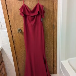 Elegant Burgundy Evening Gown